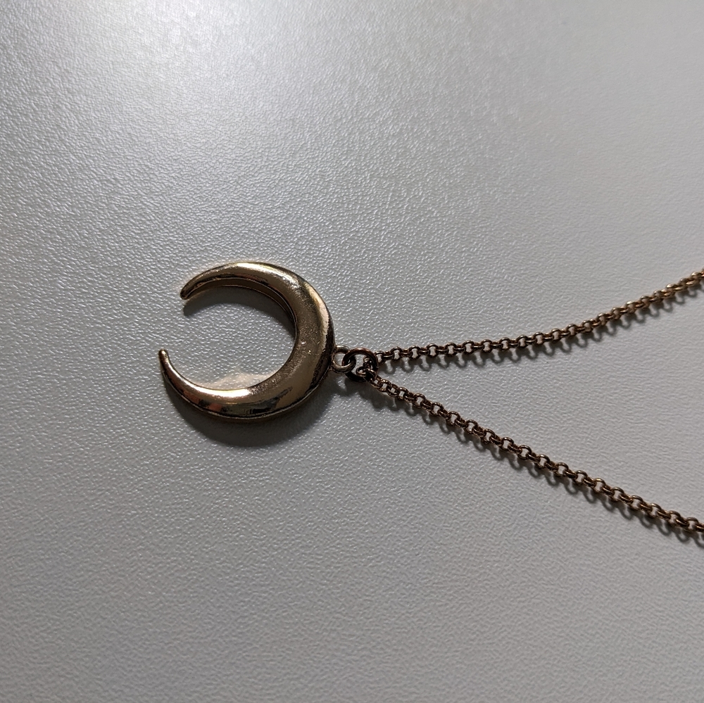 Crescent Moon Necklace 🌙